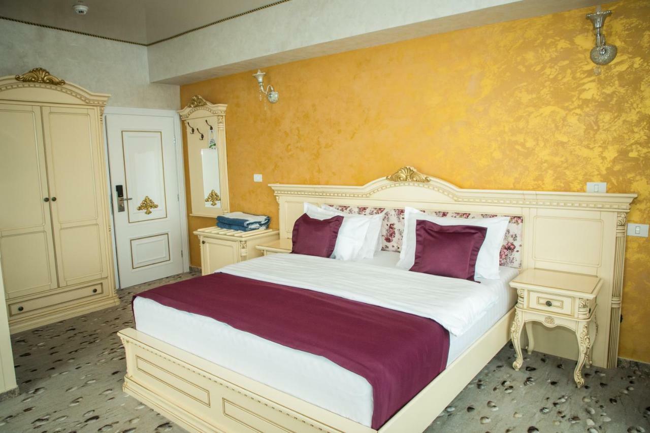 Almar Lake View Boutique H Adults Only Mamaia Exterior photo