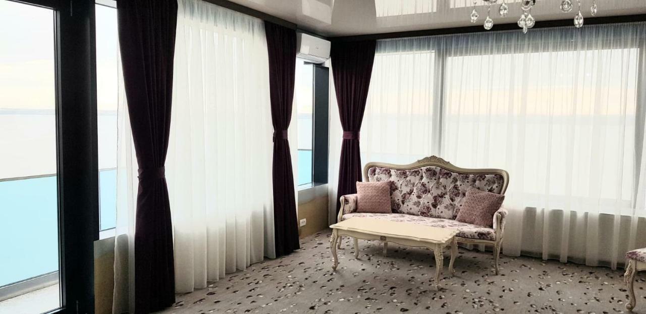 Almar Lake View Boutique H Adults Only Mamaia Exterior photo