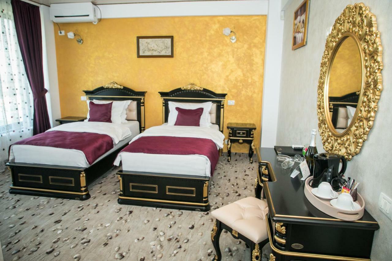 Almar Lake View Boutique H Adults Only Mamaia Exterior photo